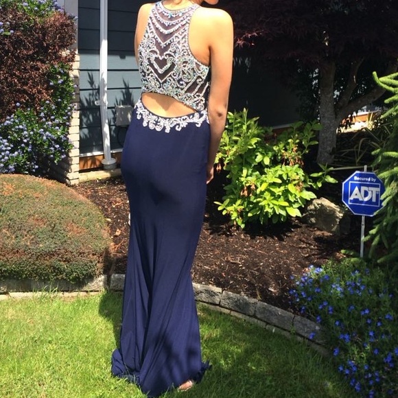 Prom Dress - Picture 5 of 8
